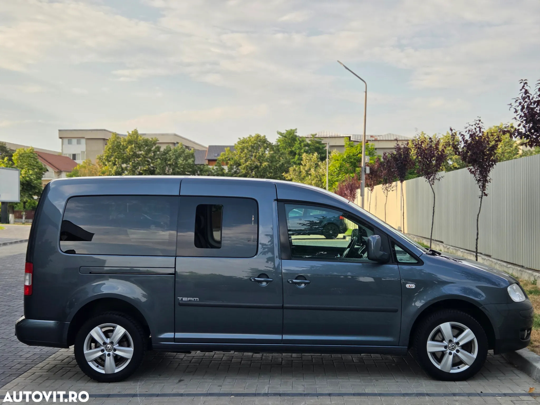 Volkswagen Caddy 1.9 TDI DPF Maxi Life Team (7-Si.) - 10