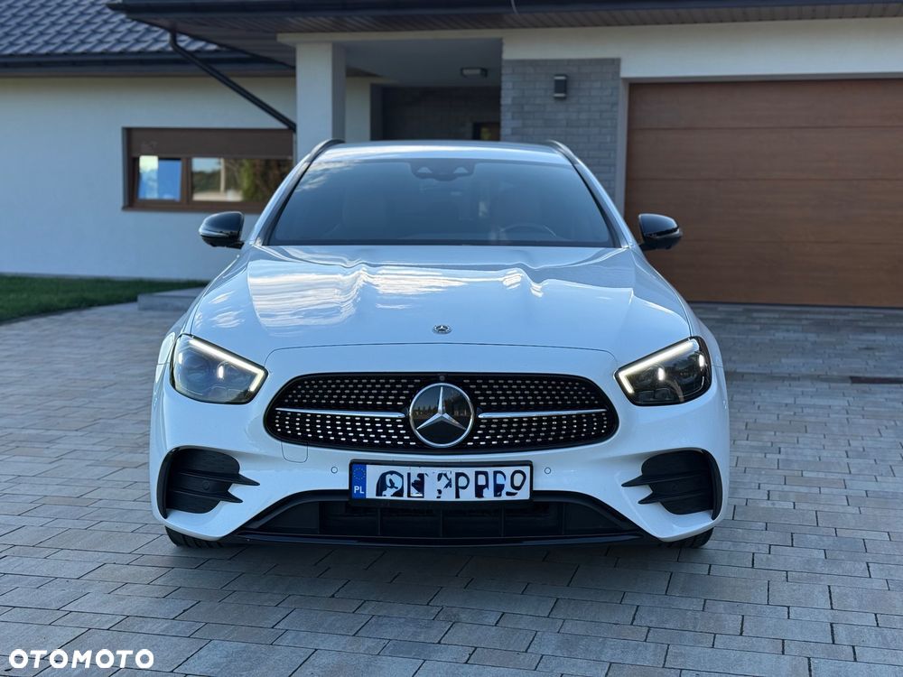Mercedes-Benz Klasa E 300 de AMG - 1