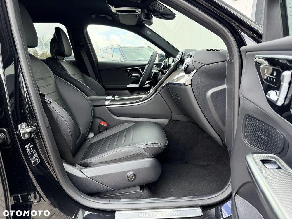 Mercedes-Benz GLC - 23