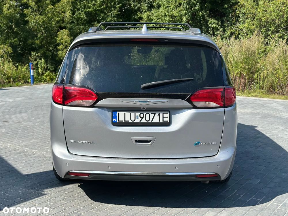 Chrysler Pacifica - 5