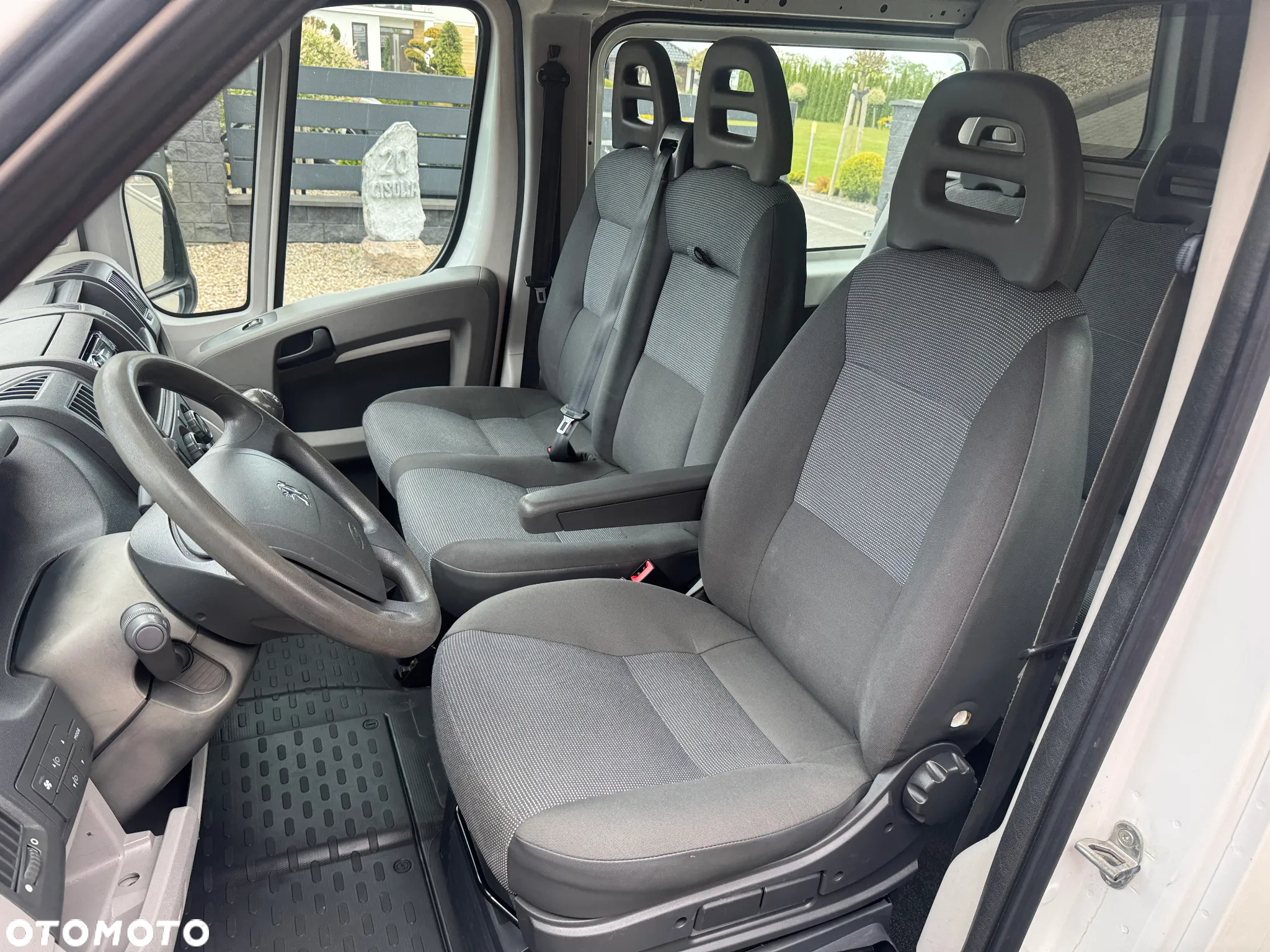 Peugeot BOXER KLIMA 6 OSÓB - 17