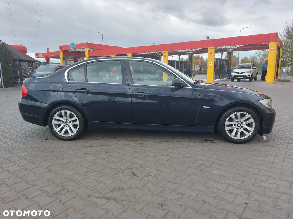 BMW Seria 3 325i - 8