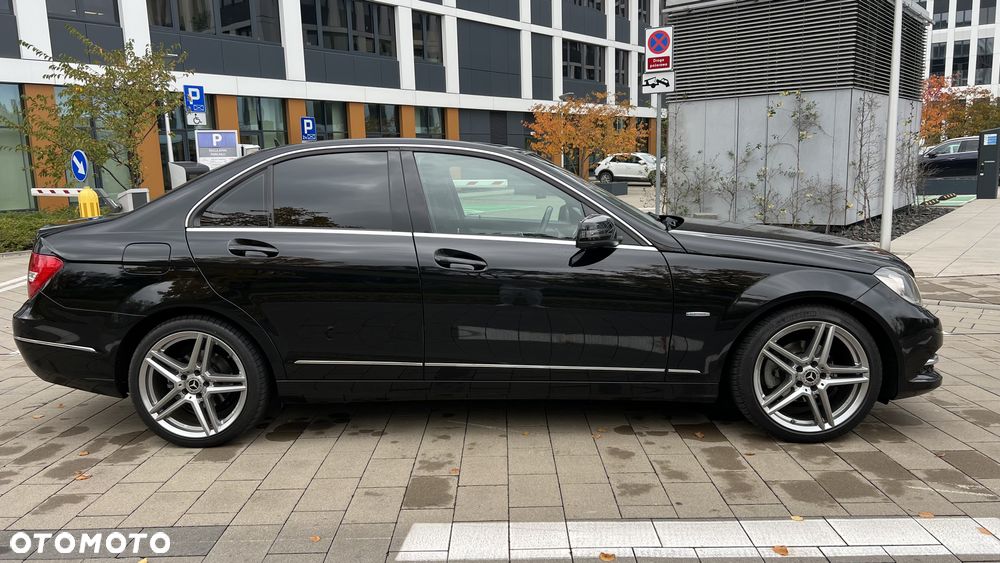 Mercedes-Benz Klasa C 180 BlueEFFICIENCY 7G-TRONIC Avantgarde - 8