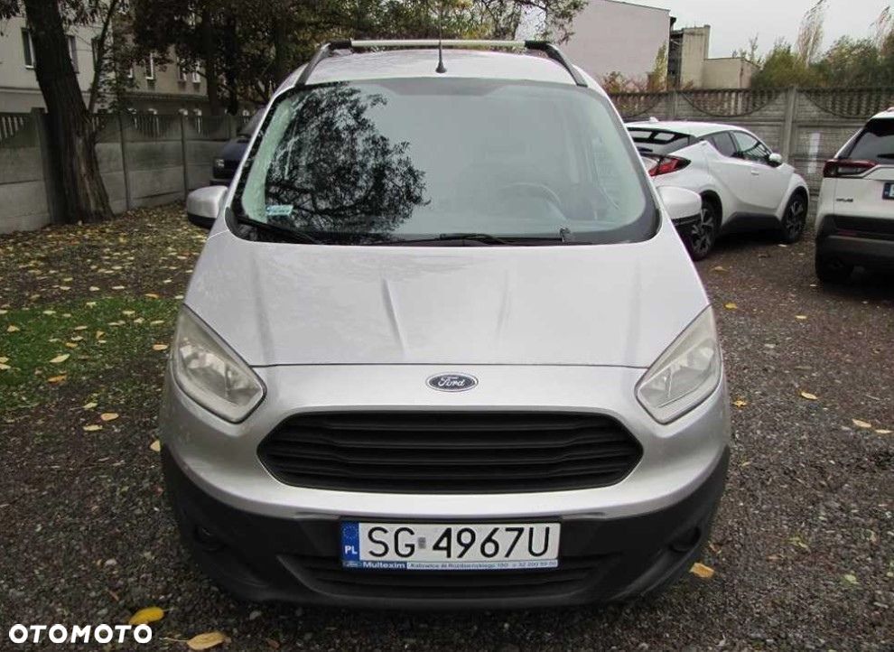 Ford Transit Courier - 2