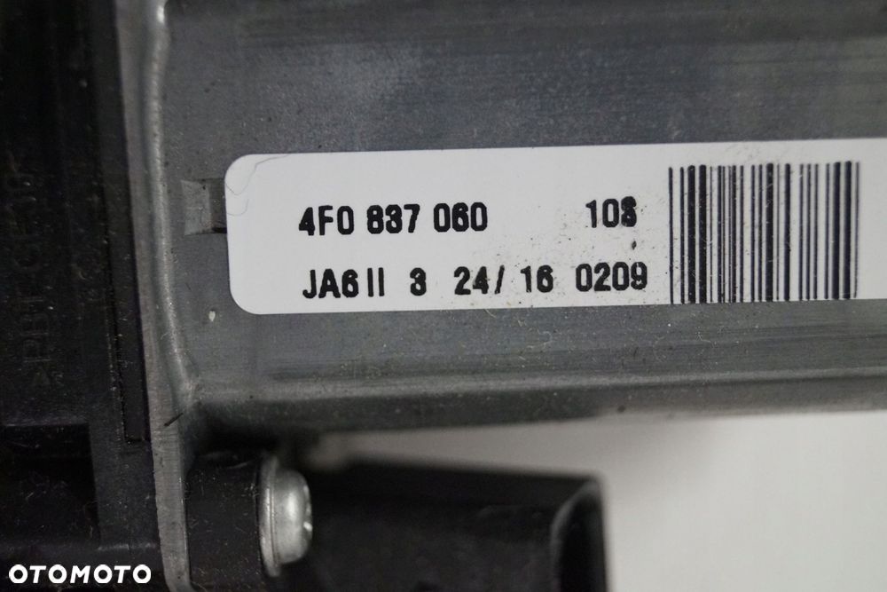 audi a8 s8 zamek dociąg drzwi przód prawy 4h1837016e 4f0837060 - 2