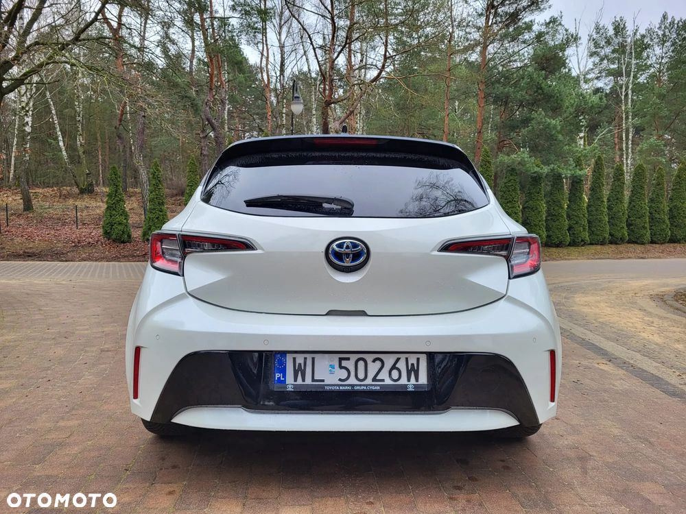 Toyota Corolla 1.8 Hybrid Team Deutschland - 9