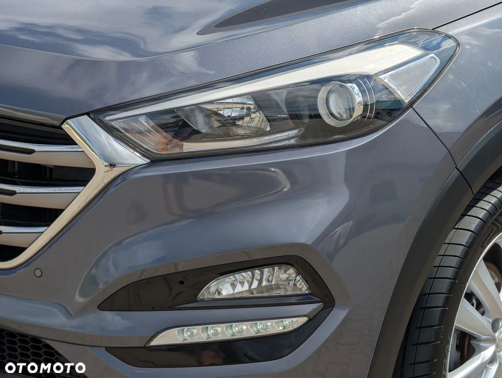 Hyundai Tucson 1.7 CRDI BlueDrive Style 2WD - 10