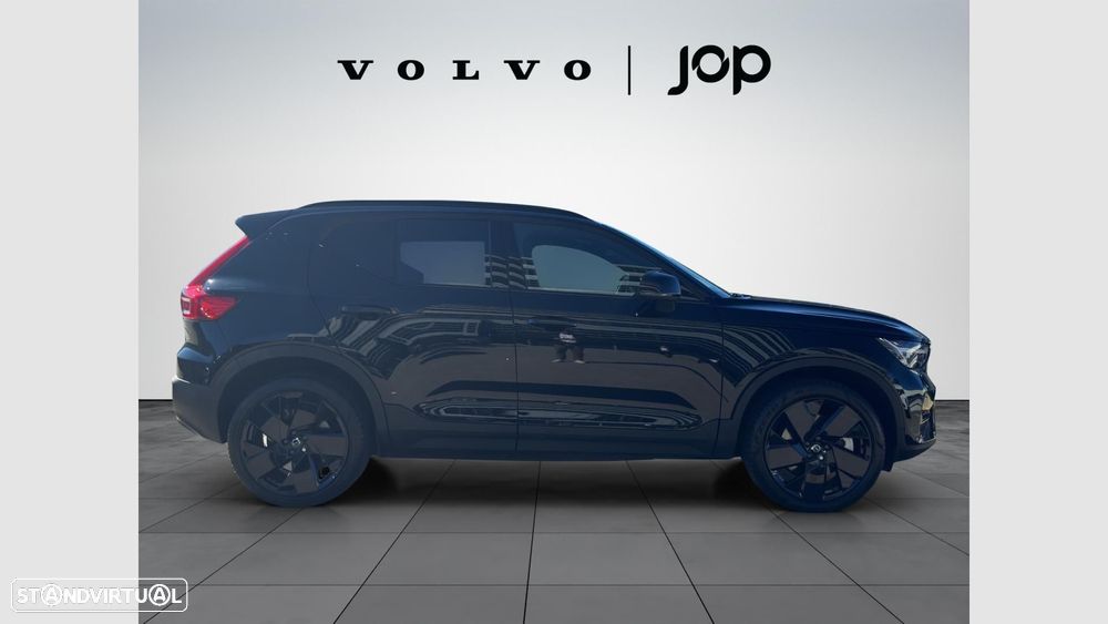 Volvo EX40 82 kWh Single Motor Extended Range Black Edition - 6