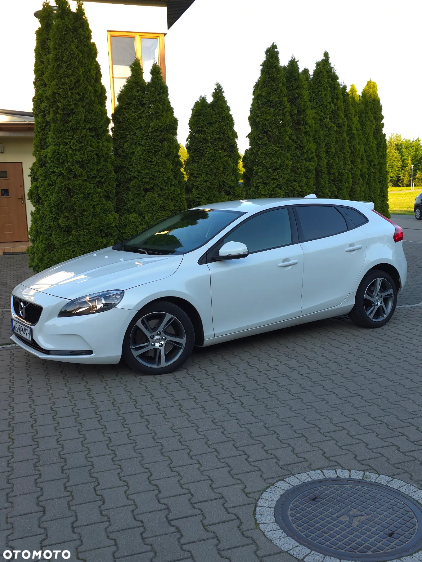Volvo V40 T3 Drive-E Momentum - 4