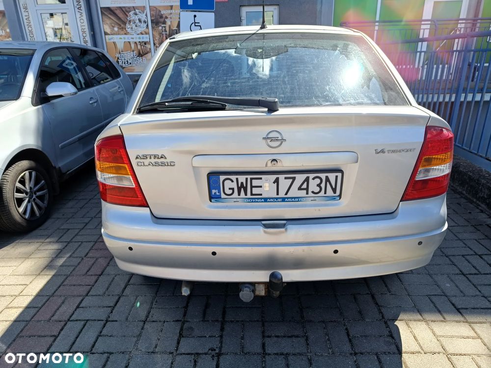 Opel Astra - 2