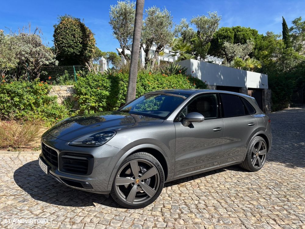 Porsche Cayenne E-Hybrid - 4