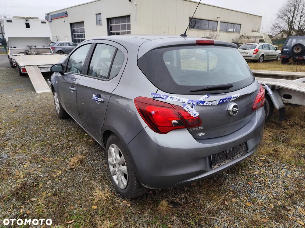 Opel Corsa 1.4 16V Edition - 4