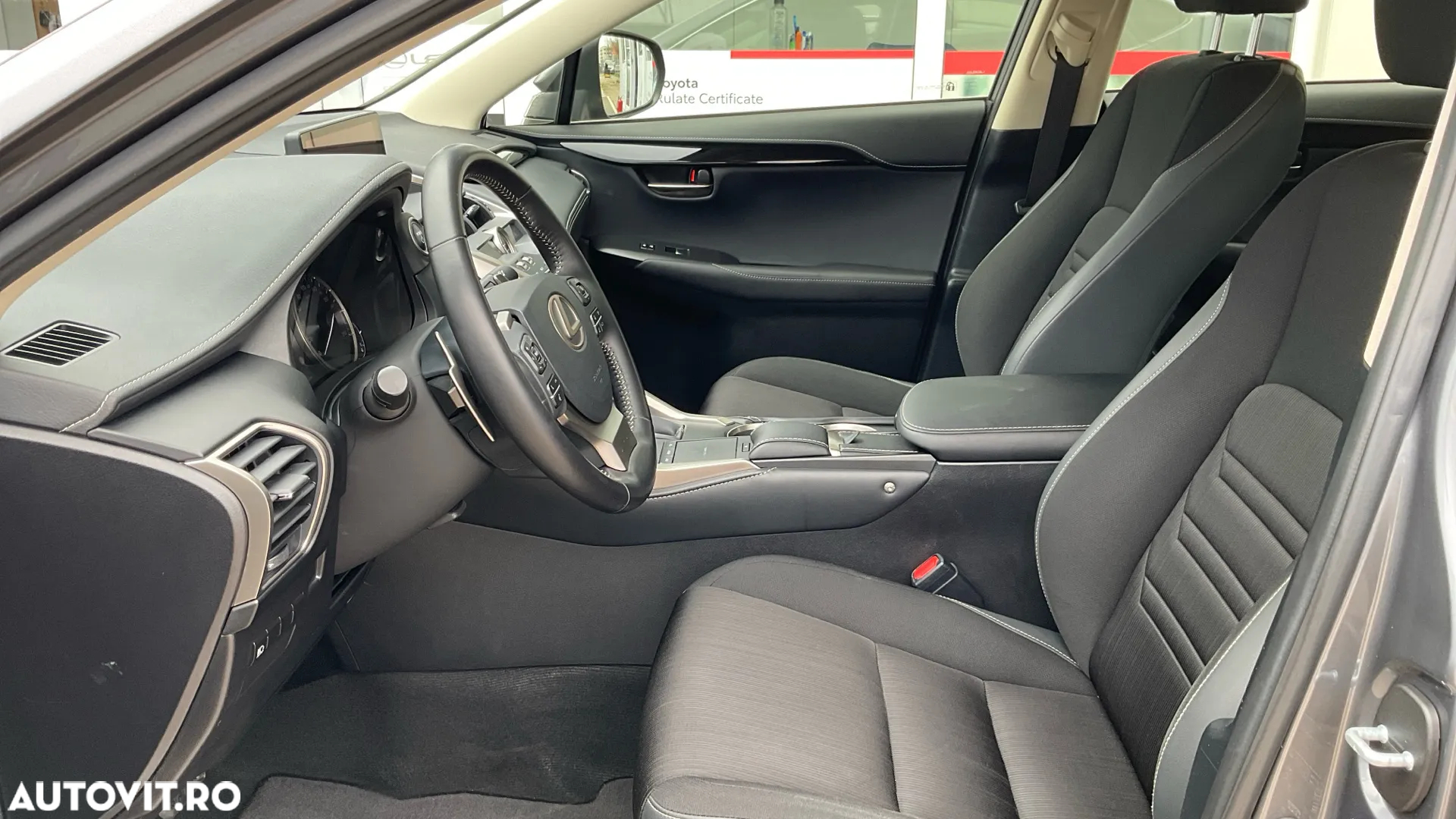 Lexus Seria NX 300h AWD Business - 14