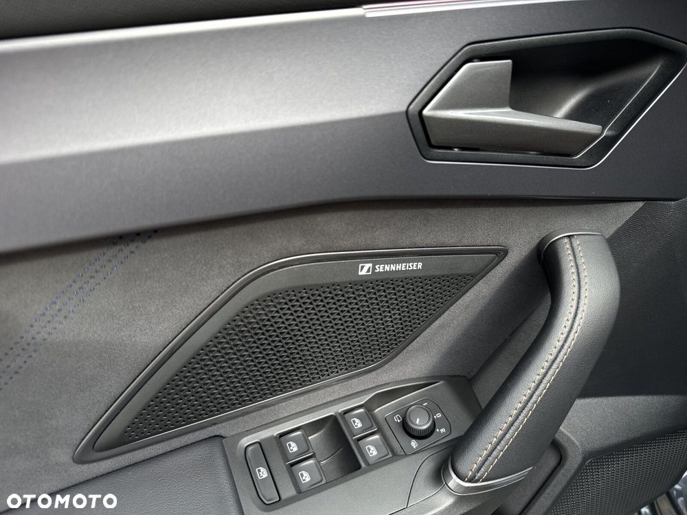 Cupra Leon 1.5 eTSI DSG - 11