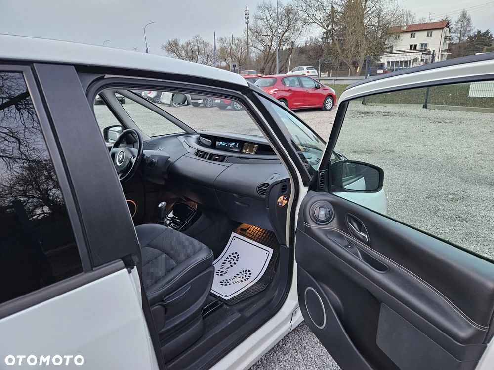 Renault Espace 2.0 dCi FAP Privilege - 21