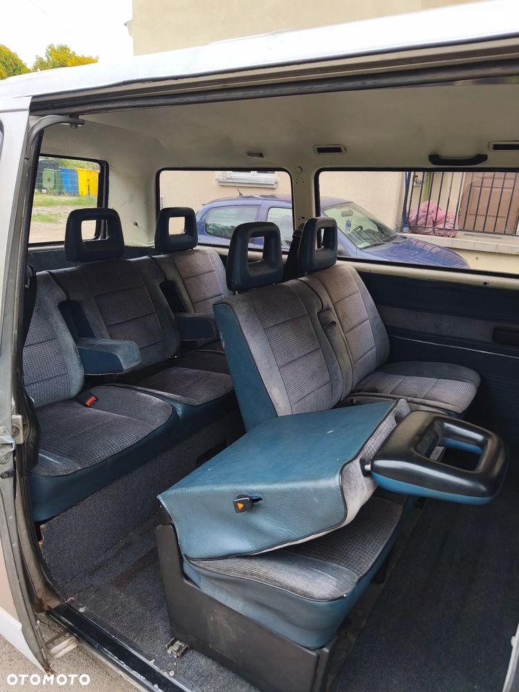 Volkswagen Transporter - 7