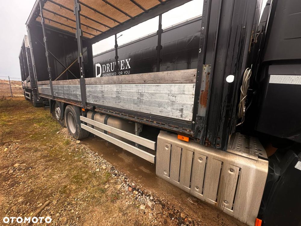 Mercedes-Benz ACTROS - 9