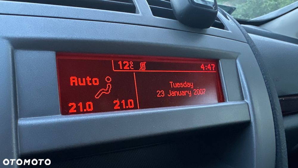 Peugeot 407 1.6 HDI Premium Grand Prix - 17