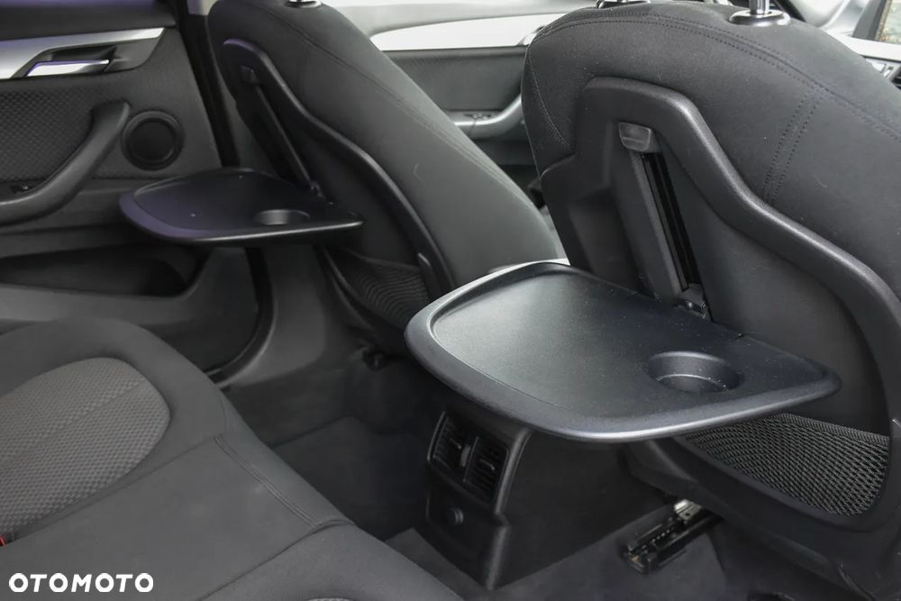 BMW X1 sDrive18d Sport - 35