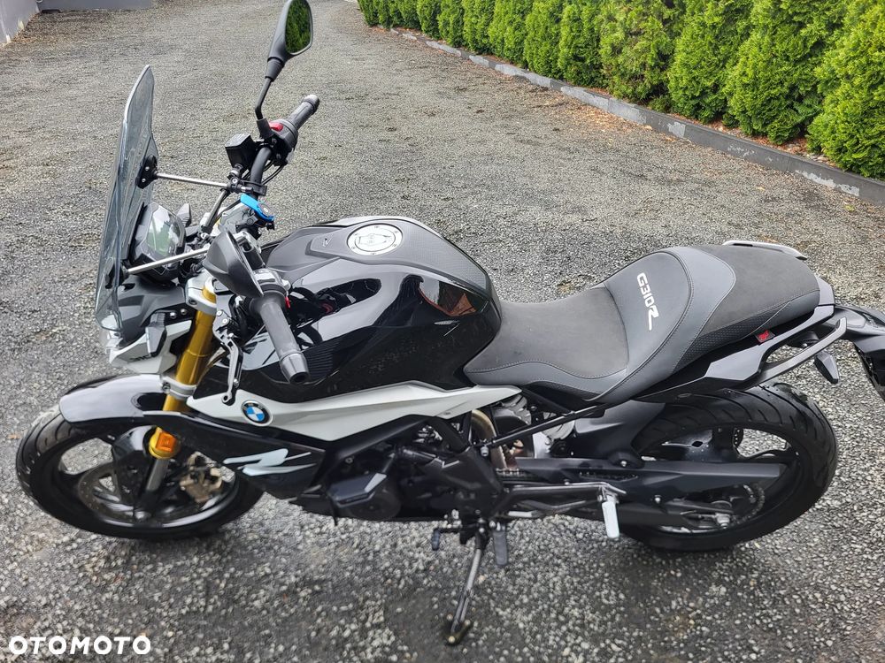 BMW G - 8