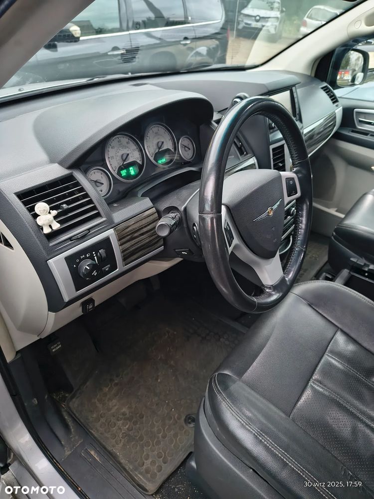 Chrysler Town & Country 4.0 Limited - 27