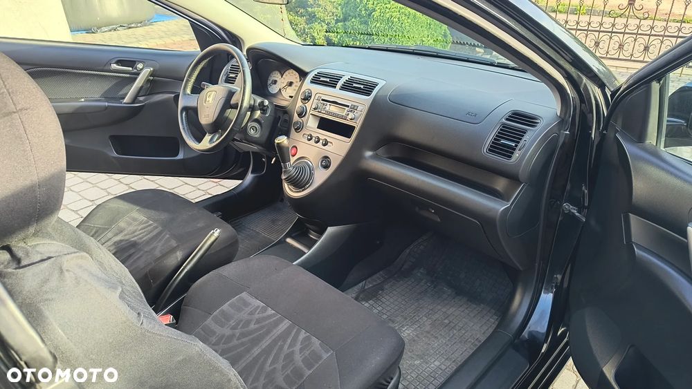 Honda Civic 1.6i ES - 5