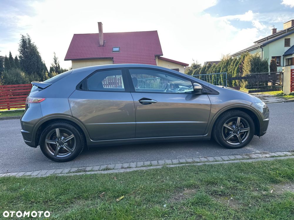 Honda Civic 1.8i-VTEC Automatik Executive - 10