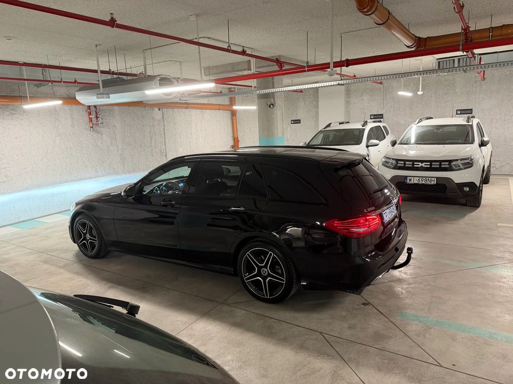 Mercedes-Benz Klasa C 200 9G-TRONIC AMG Line - 12