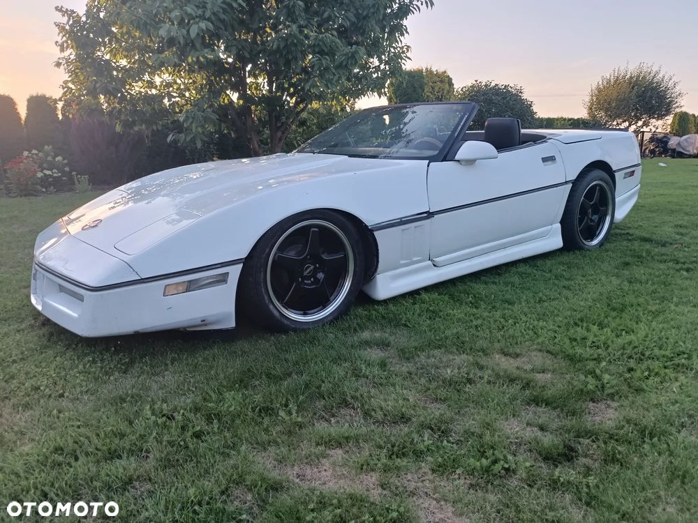 Chevrolet Corvette - 5