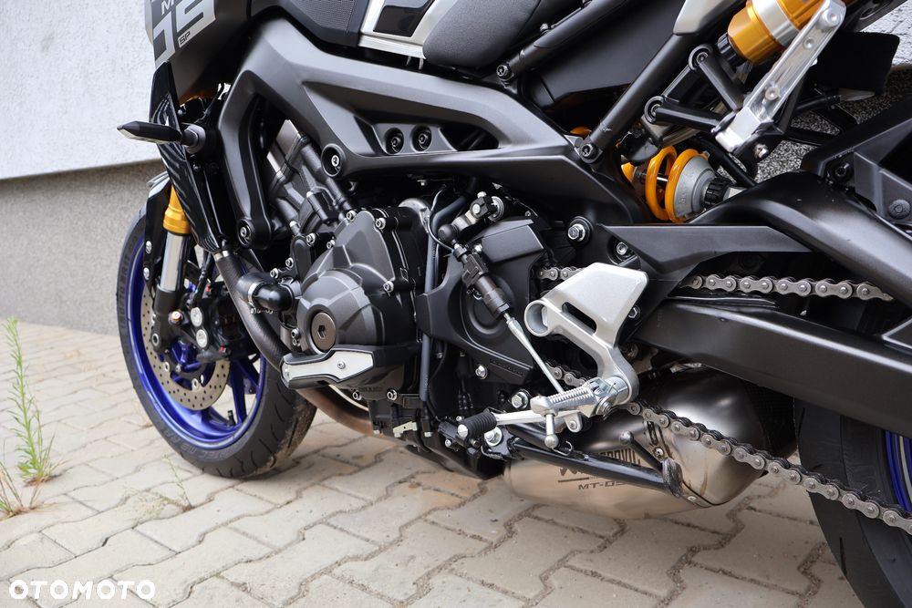 Yamaha MT - 6