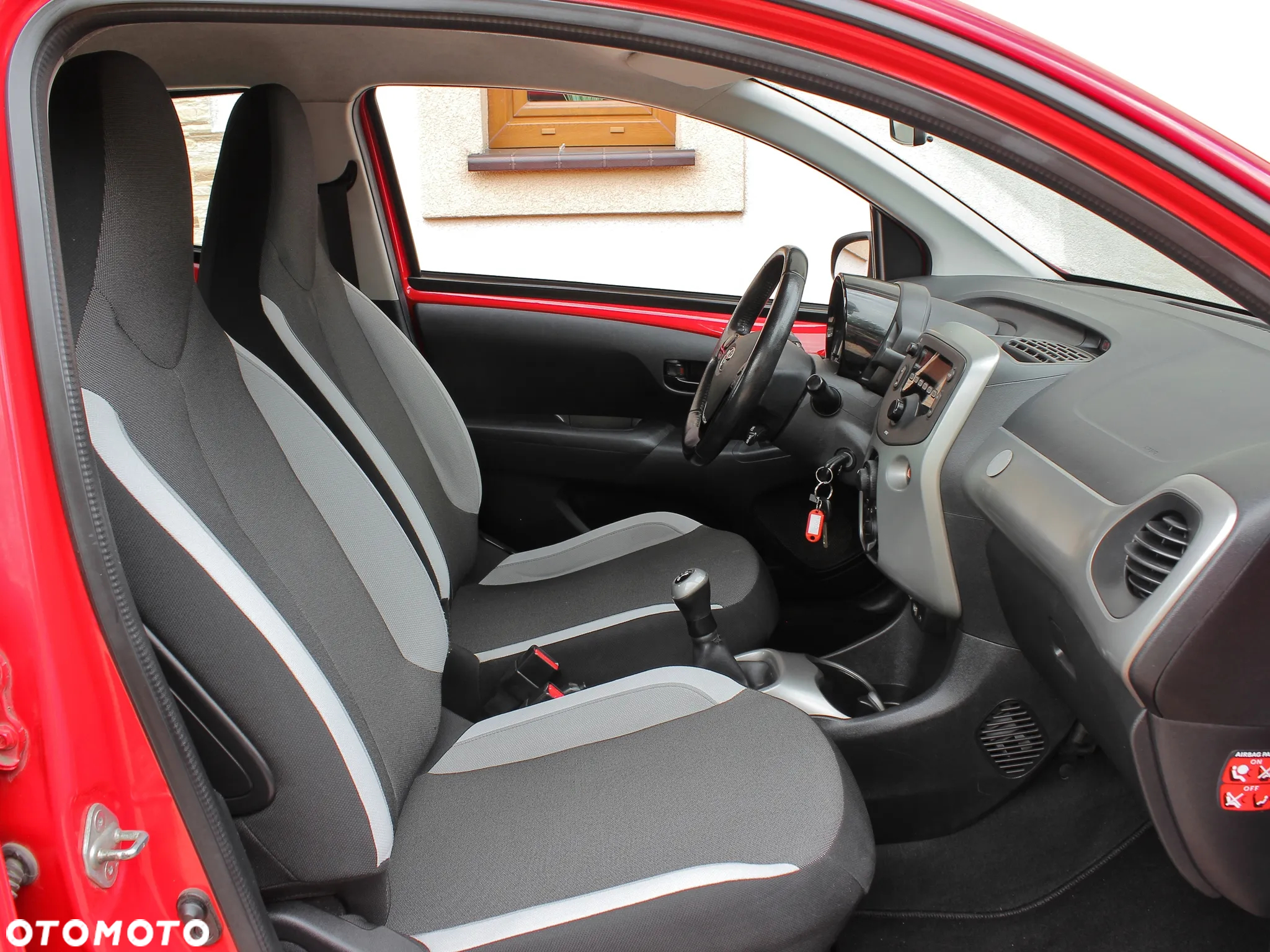 Toyota Aygo x-play - 18