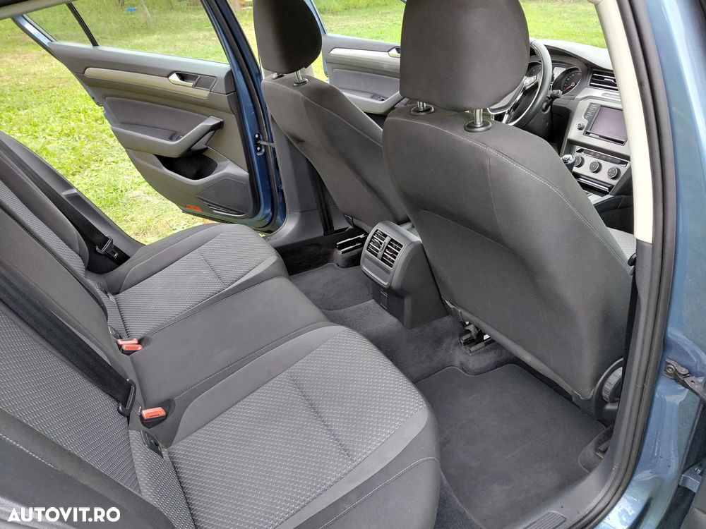 Volkswagen Passat - 8