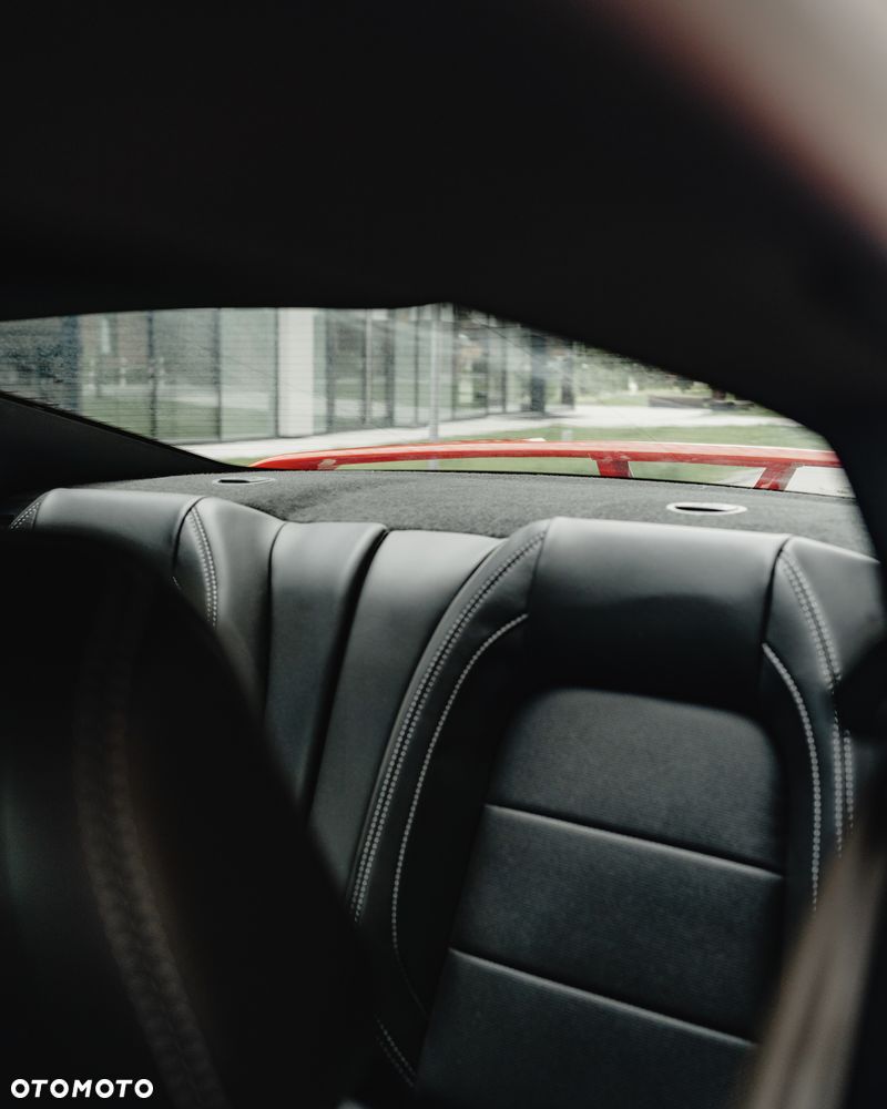 Ford Mustang 5.0 V8 GT - 14