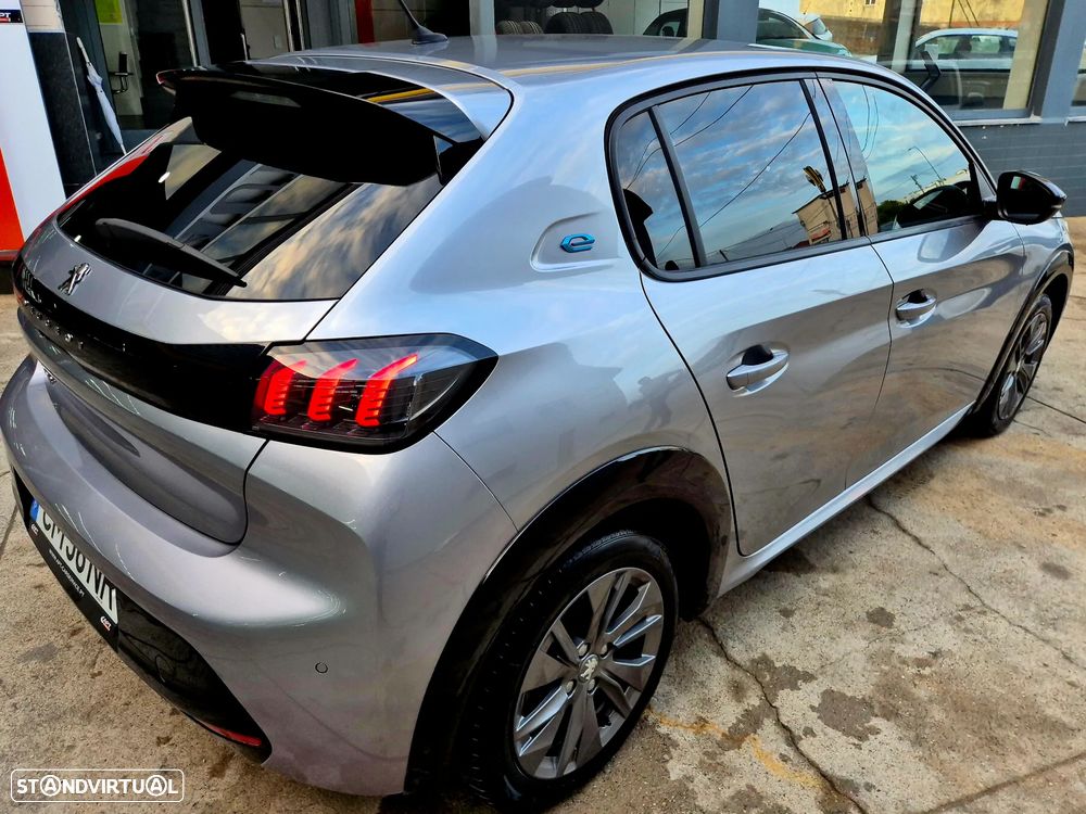Peugeot e-208 Allure Pack - 16