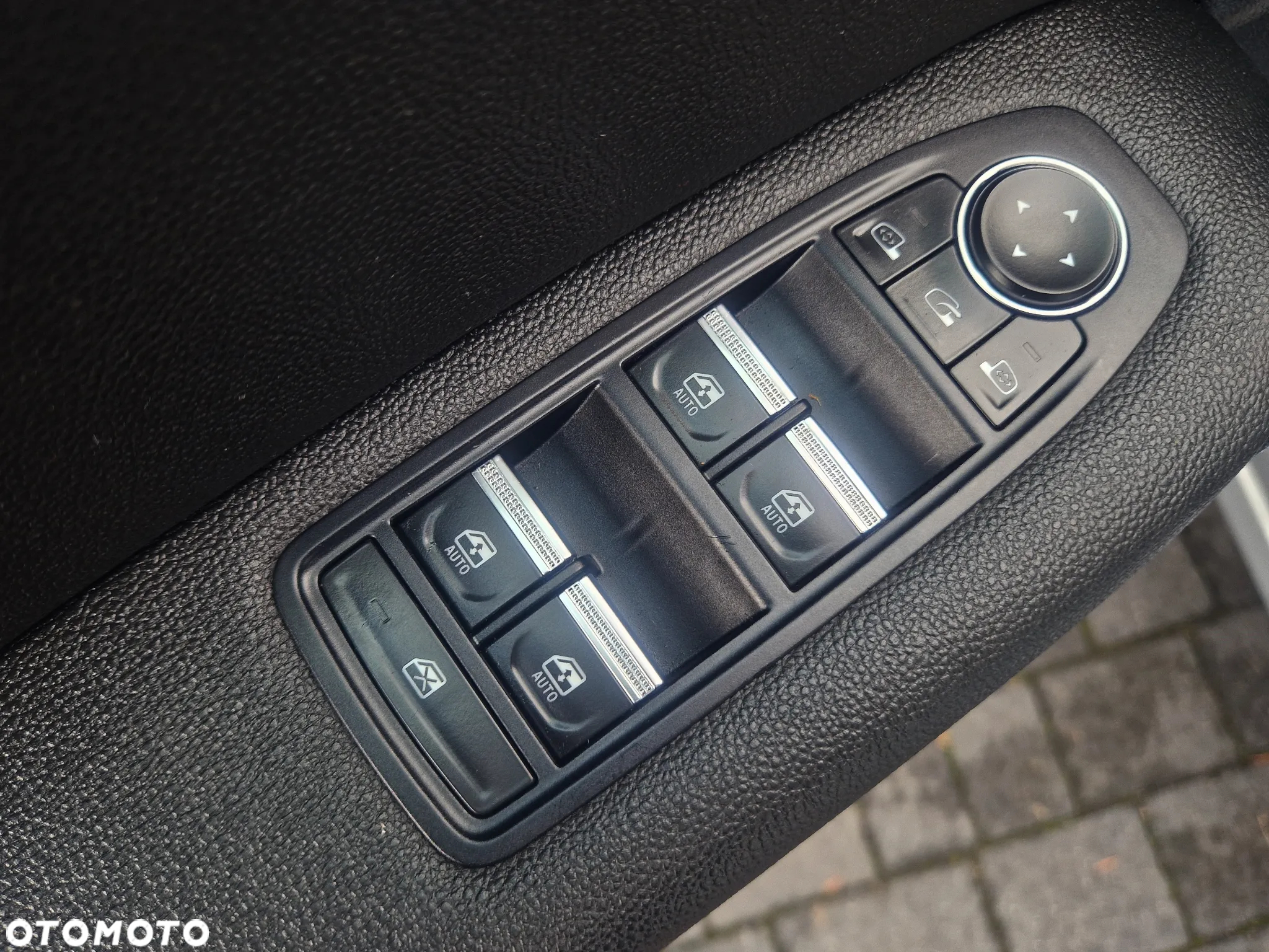 Renault Captur 1.3 TCe Intens EDC - 29