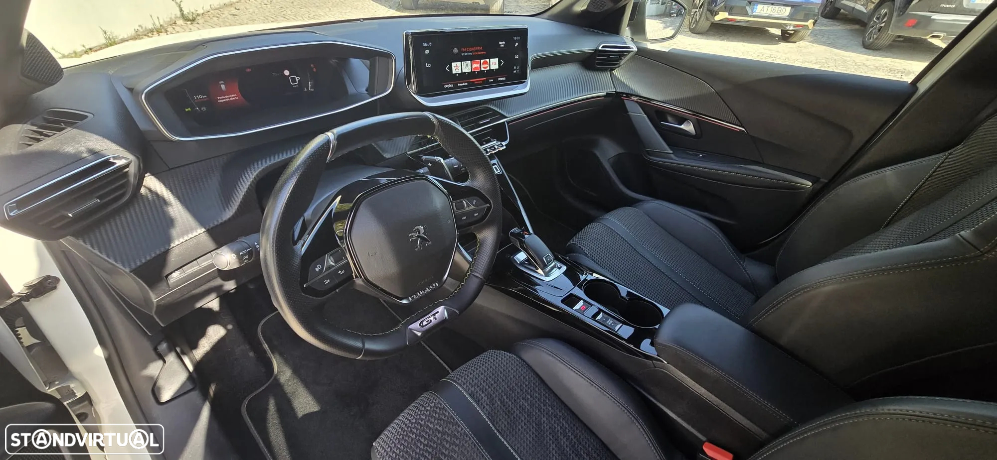 Peugeot 208 - 11