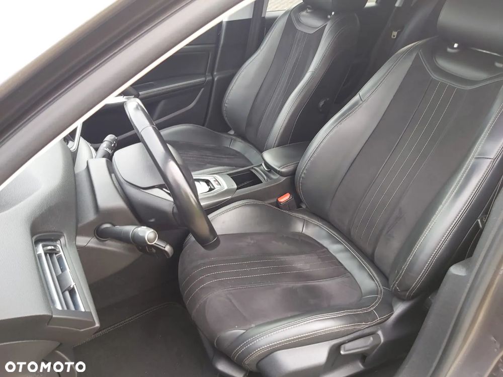 Peugeot 308 1.6 e-HDi Allure S&S - 12