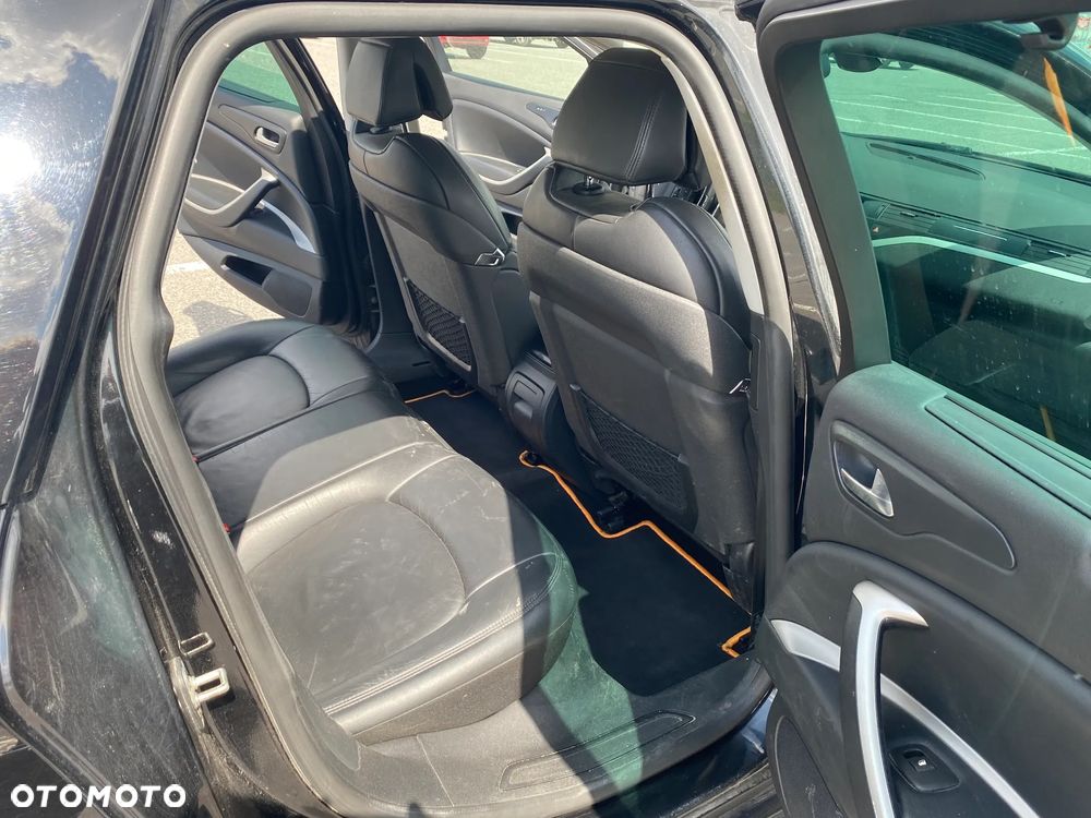 Citroën C5 e-HDi 110 EGS6 FAP Business Class - 18