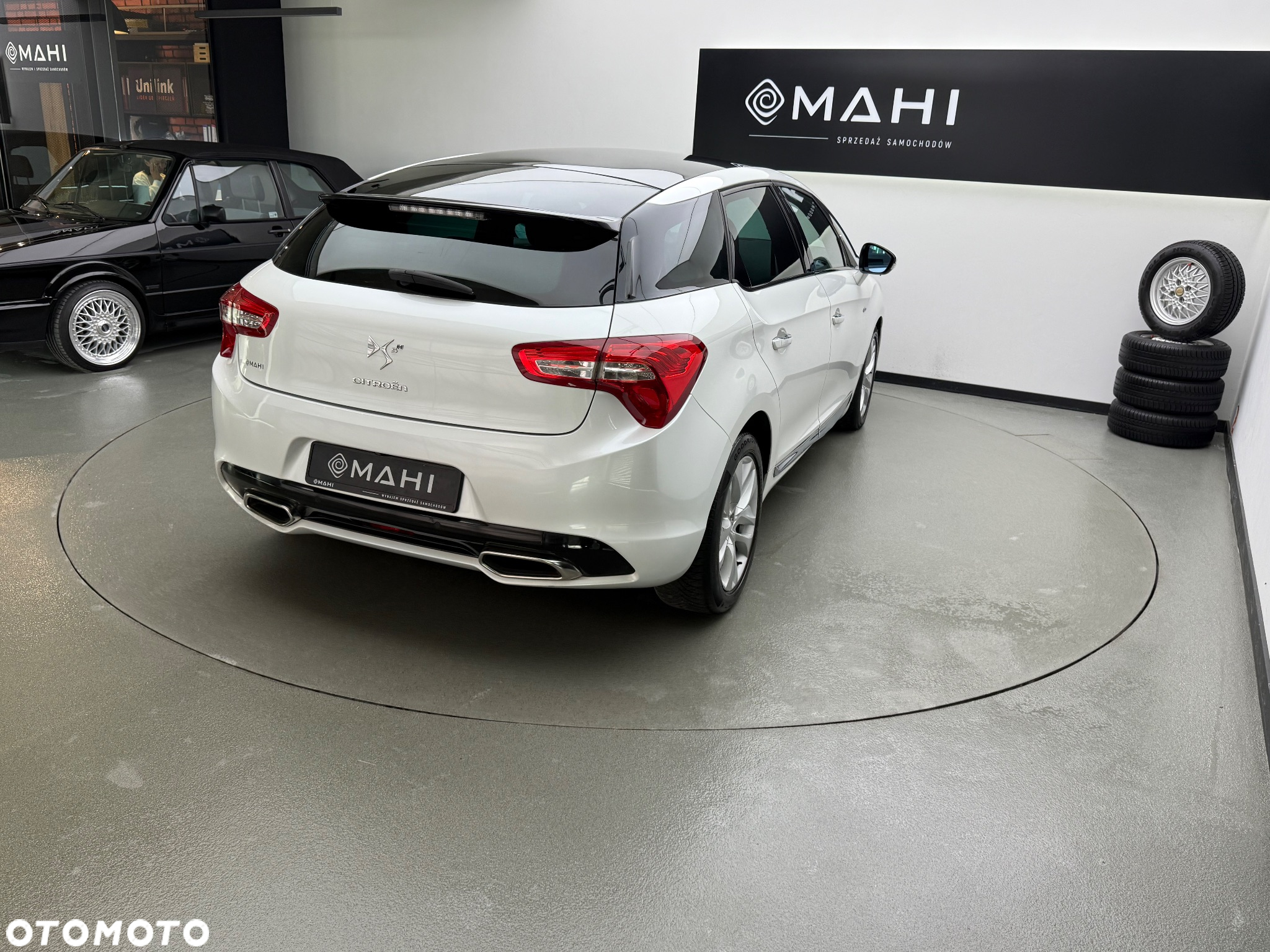 Citroën DS5 2.0 HDi Hybrid4 SportChic MCP - 11