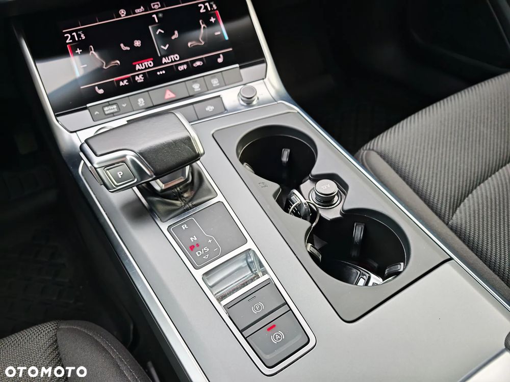 Audi A6 Avant - 32