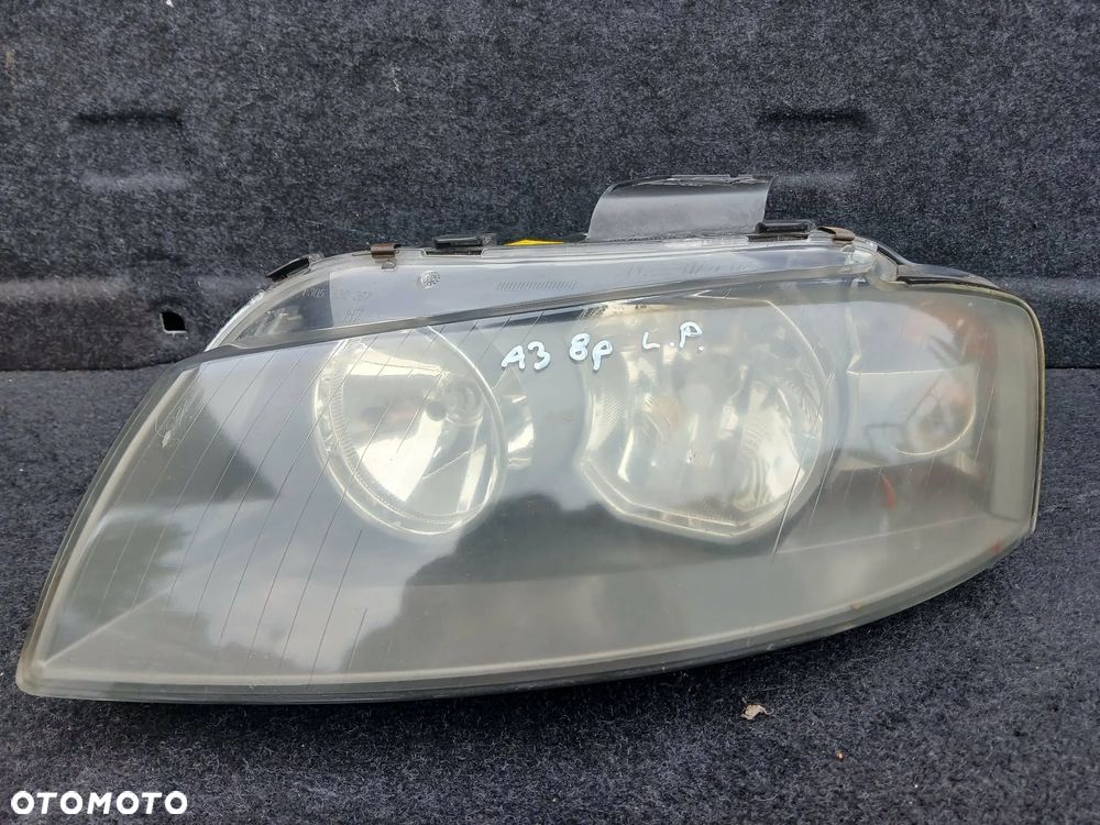 Audi A3 8P lampa przednia lewa - 1