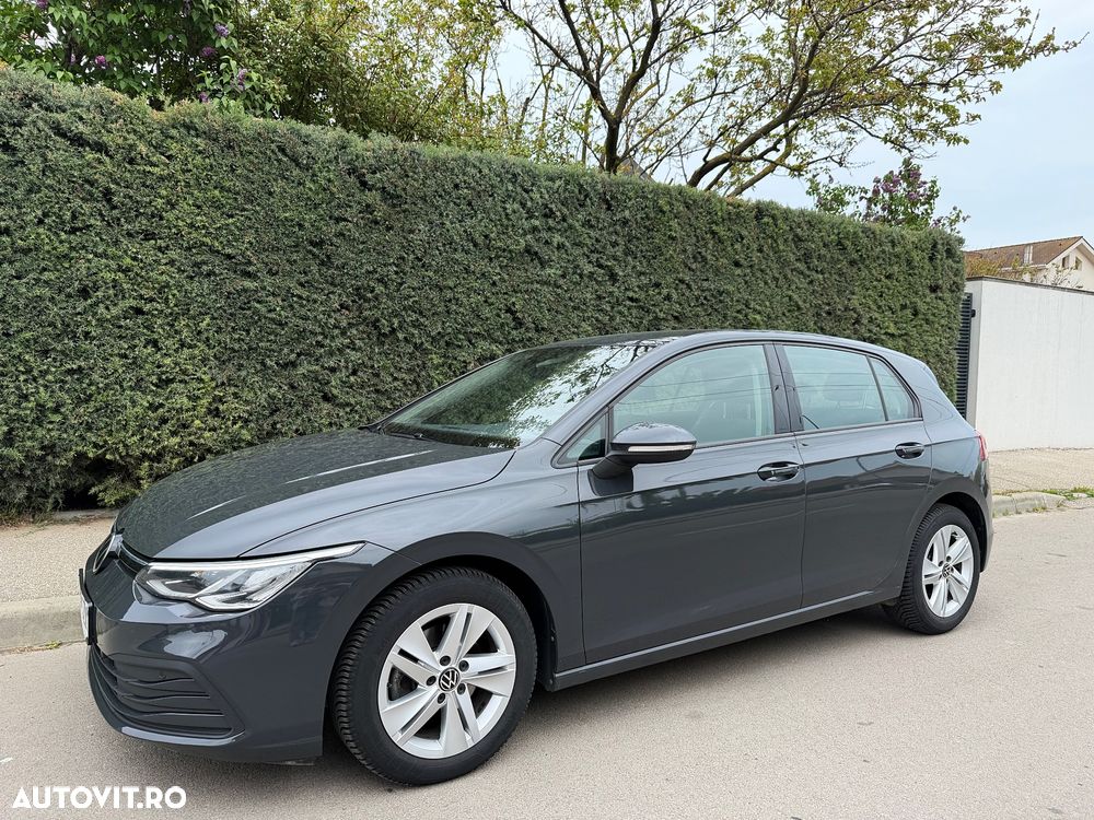Volkswagen Golf - 10