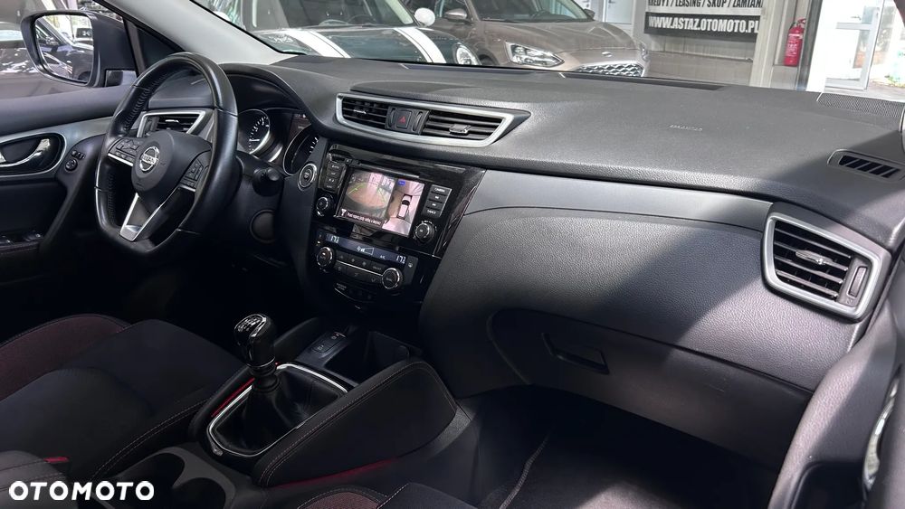 Nissan Qashqai 1.3 DIG-T Tekna EU6d - 13