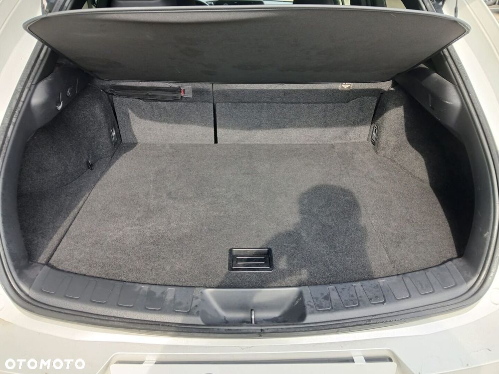 Lexus UX 250h GPF F Impression 2WD - 39