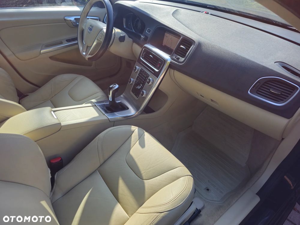 Volvo S60 D3 Drive-E Summum - 13