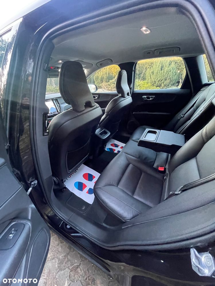 Volvo XC 60 D4 Geartronic Momentum - 25