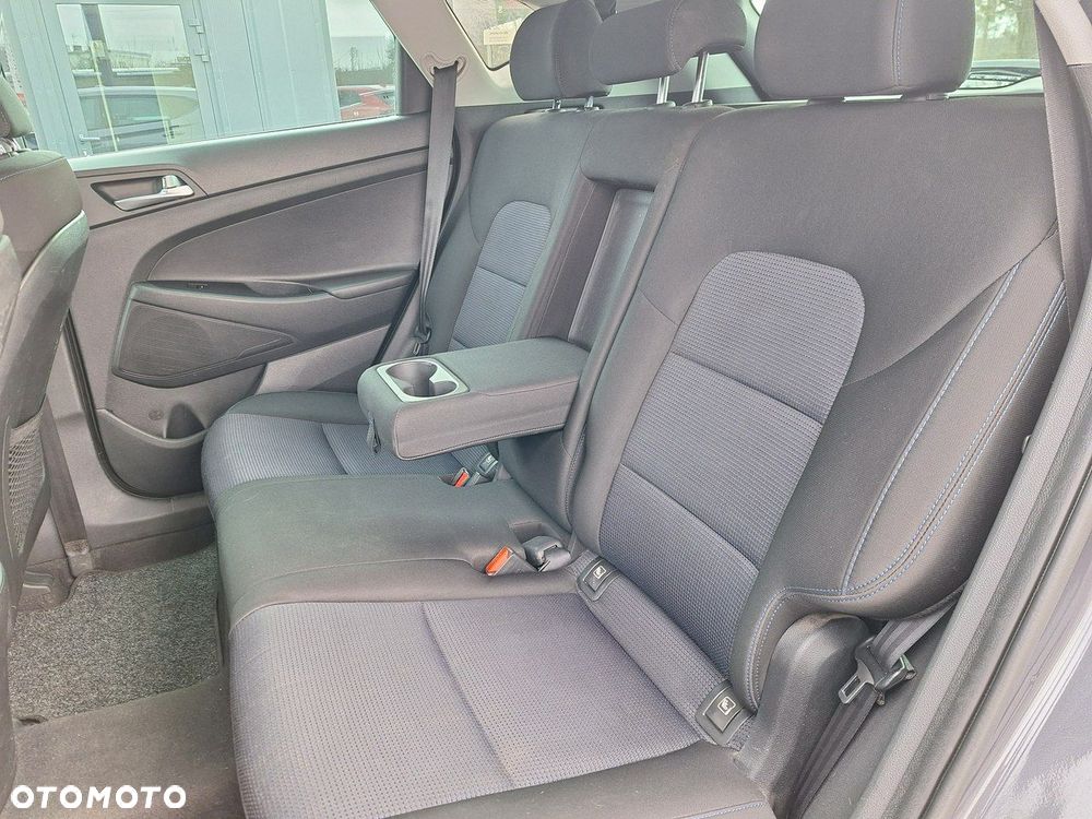 Hyundai Tucson 1.6 GDi Comfort 2WD - 27