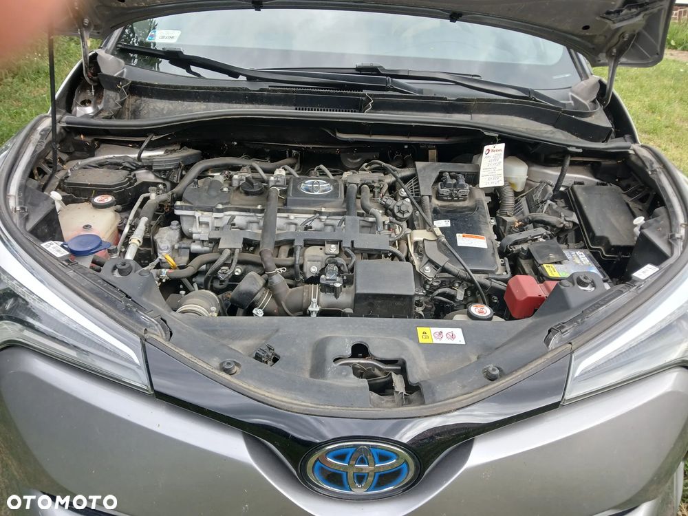Toyota C-HR 1.8 Hybrid Prestige - 11