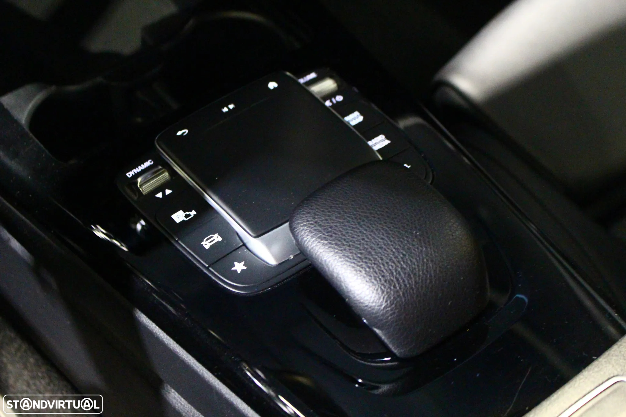 Mercedes-Benz A 250 Limousine e Style Plus - 29