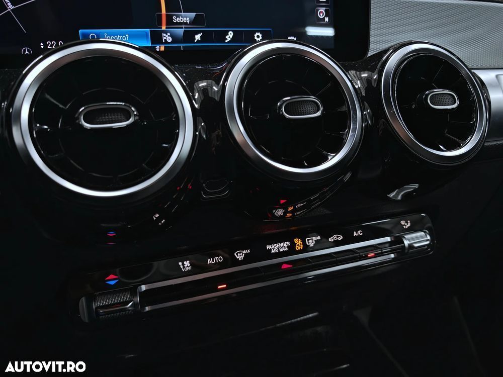 Mercedes-Benz GLB 200 d 8G-DCT - 13